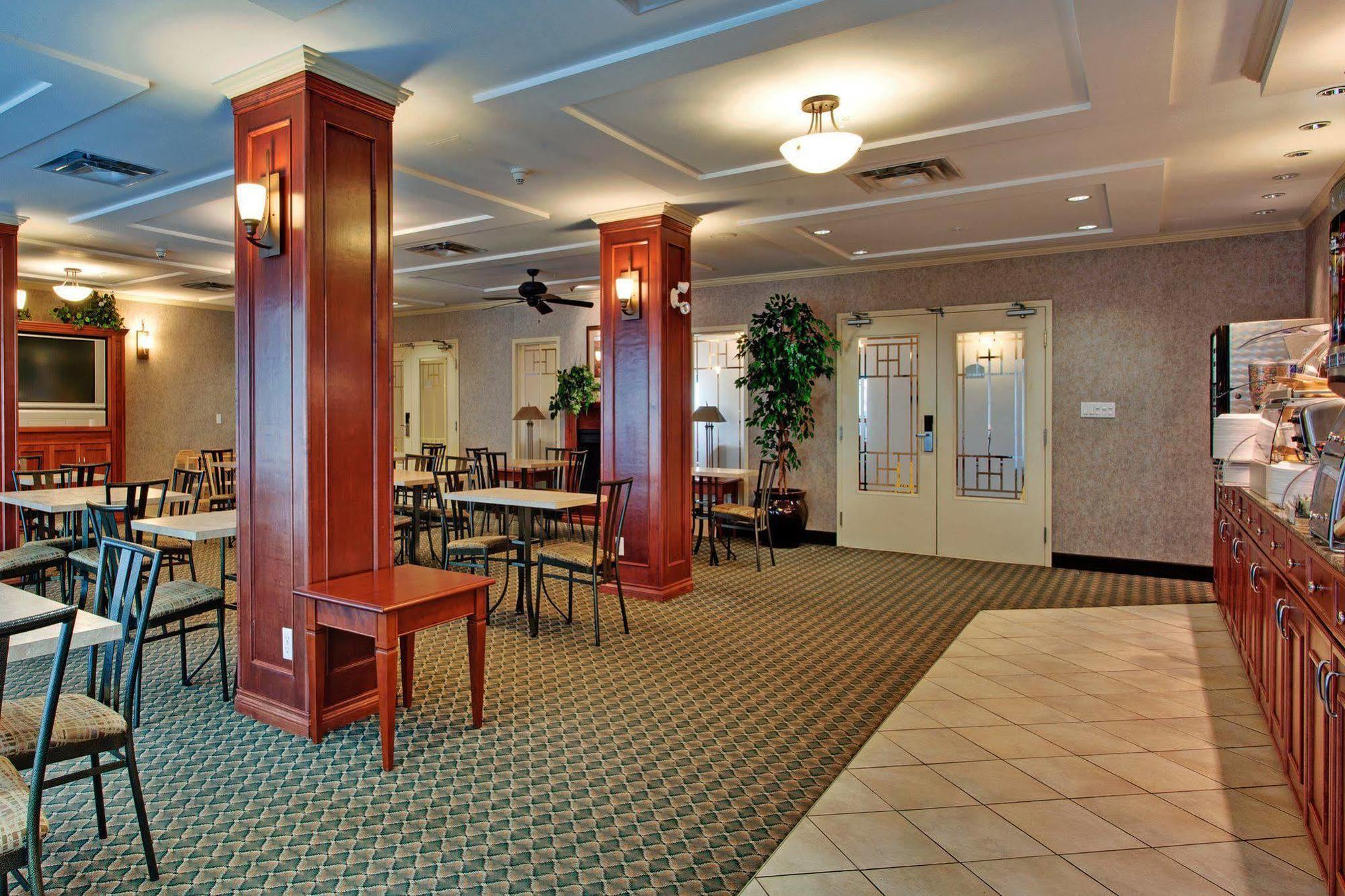 Holiday Inn Express & Suites Medicine Hat, An Ihg Hotel Restaurang bild